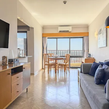 #357 Sea View Escape In W Pool 아파트